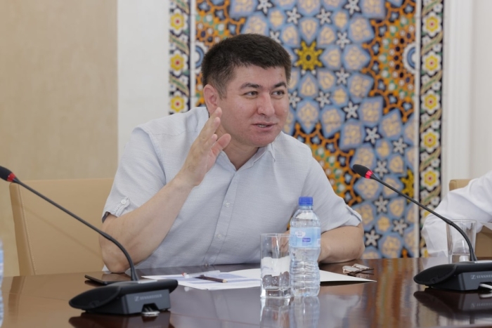 «7 йилда 1 миллиард доллар!» – иқтисодчи маблағ сарфини очиқлашни талаб қилди «7 йилда 1 миллиард доллар!» – иқтисодчи маблағ сарфини очиқлашни талаб қилди