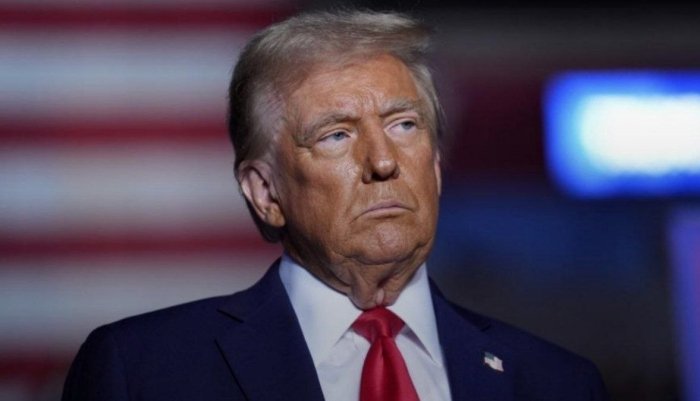 Трамп уни кескин танқид қила бошлаган ўзининг собиқ иттифоқчиларини қоралади 