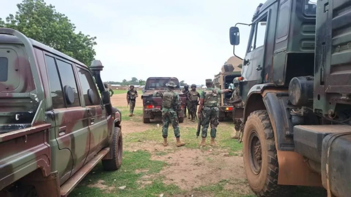 Ганада ҳарбийлар ва исёнчилар ўртасида содир бўлган отишма 10 кишининг ҳаётига зомин бўлди