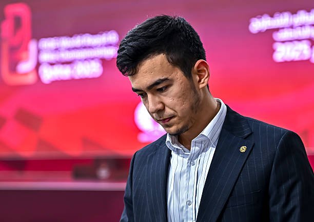 Shaxmat. Gukeshning kutilmagan xatosi Abdusattorovga g‘alaba olib keldi