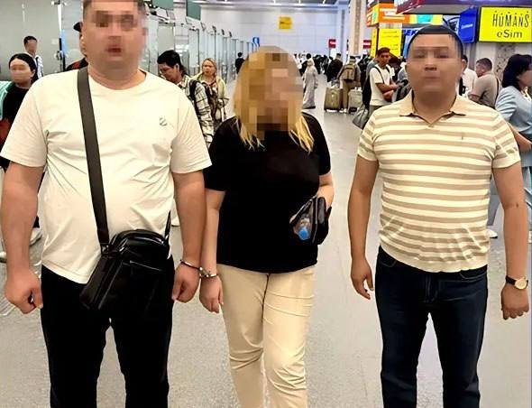 Xalqaro qidiruvdagi ayol BAAdan O‘zbekistonga qaytarildi Xalqaro qidiruvdagi ayol BAAdan O‘zbekistonga qaytarildi