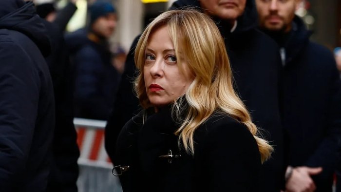 Italiya bosh vaziri: Yevropa Putin bilan muzokaralarni boshlashi kerak