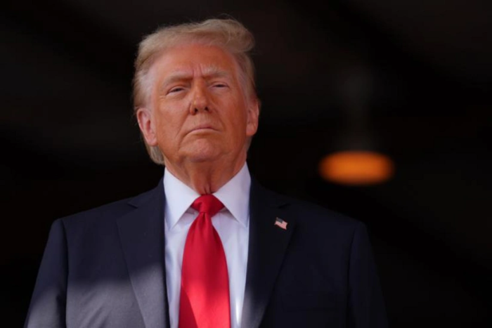 Трамп Россияга қарши санкциялар тўғрисидаги қонун лойиҳасини имзолашга тайёр