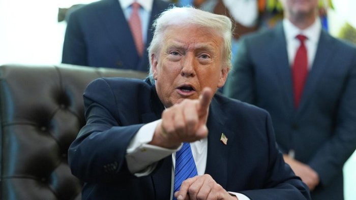 Tramp Eron tomonidan urib tushirilgan samolyot haqida fikr bildirdi