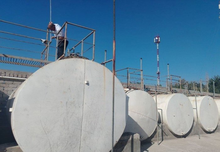 Сирдарё вилоятида сифатсиз нефть маҳсулотларини сотувга чиқарган АЁҚШга нисбатан чора кўрилди