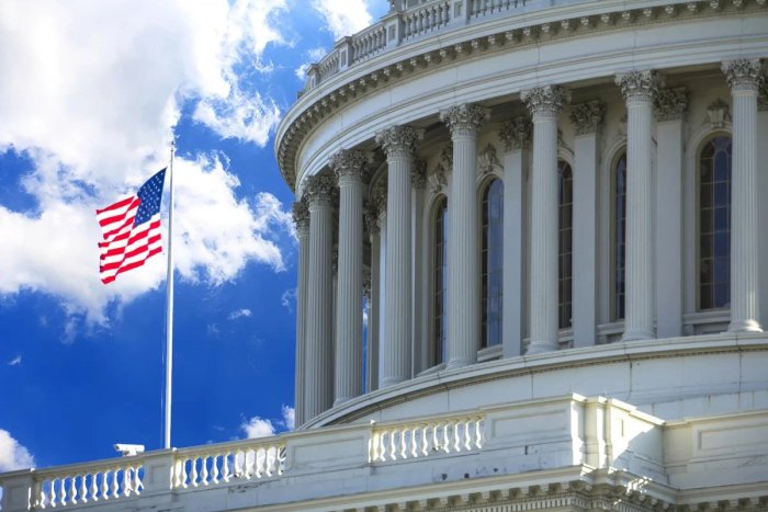 АҚШ ҳукумати Amazon ва Googleни текширмоқда