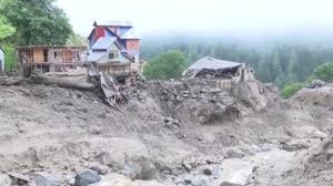 Кашмирдаги сув тошқинларида 60 дан ортиқ киши ҳалок бўлди