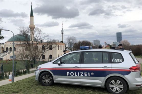 Evropa masjidlarida xavfsizlik choralari oshirildi