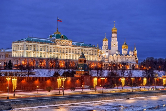 Россия иқтисодий ўсиш суръати тўрт баравар секинлашганини тан олди