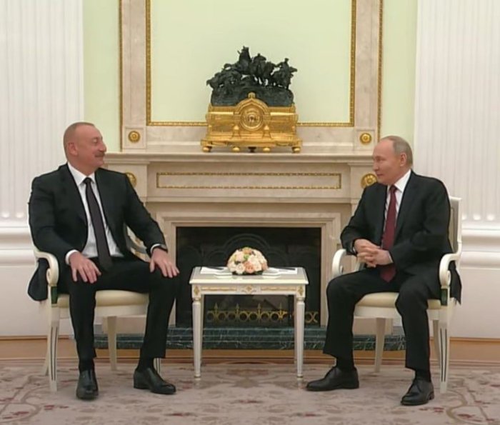 Vladimir Putin Kremlda Ilhom Aliyev bilan muzokara o‘tkazdi