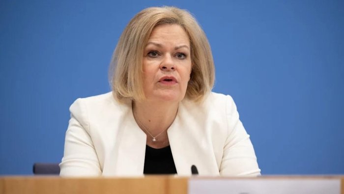 Германияда фикр эркинлиги таҳдид остида Германияда фикр эркинлиги таҳдид остида
