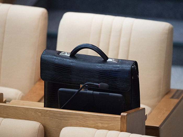 O‘quvchilar oldida o‘qituvchilarni haqorat qilgan maktab direktori ishdan bo‘shatildi