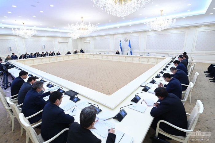 Mirziyoyev shakar narxi qimmatlashgani haqida: “Savol tug‘iladi. Hokimlar va prokurorlar qayoqqa qaragan?”