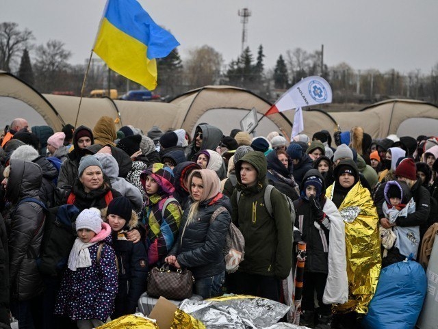 Ukrainalik qochqinlar Polshada mehnat huquqlari buzilganiga qarshi norozilik bildirmoqda