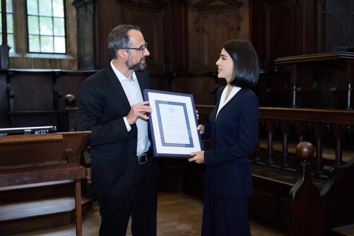 Saida Mirziyoyeva Oksford universiteti mukofoti bilan taqdirlandi
