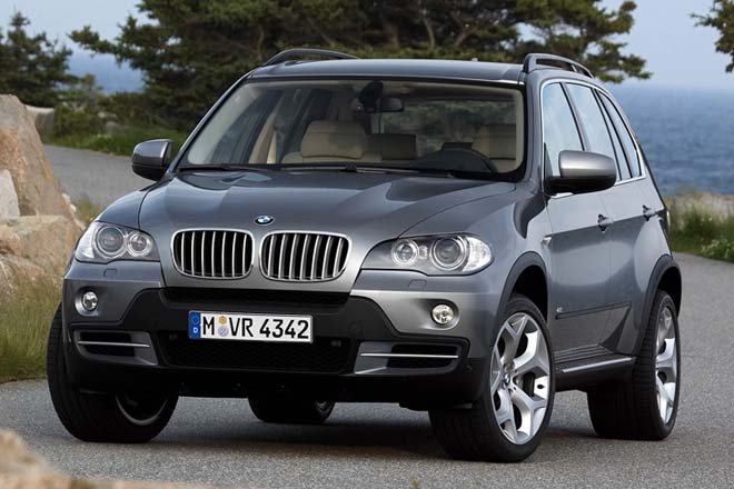 BMW АҚШда 58 мингдан ортиқ автомобилини қайтариб олмоқда