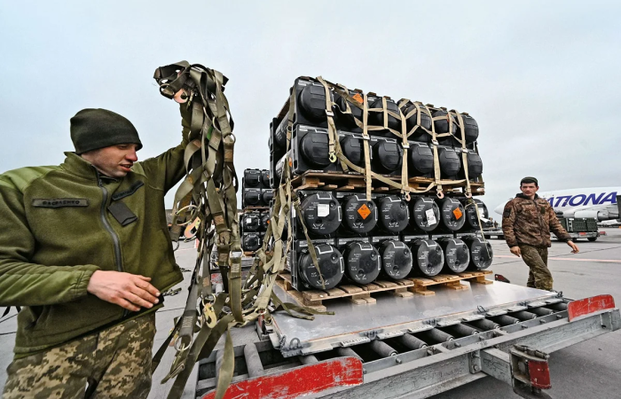 Агар Европа Ҳормуз денгизини очишда ёрдам беришдан бош тортса, АҚШ Украинага қурол етказиб беришни тўхтатади