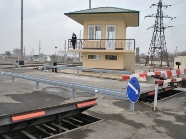 Темирйўл кесишмаларида “Стоп” белгилари бошқарилувчи светофорларга алмаштирилади Темирйўл кесишмаларида “Стоп” белгилари бошқарилувчи светофорларга алмаштирилади