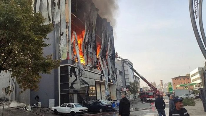 Turkiyadagi parfyumeriya zavodida yong‘in: 7 kishi halok bo‘ldi