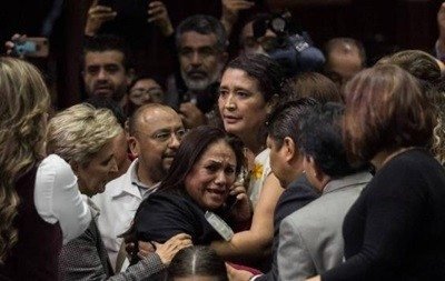 Мексикада мамлакат парламенти депутатининг қизи отиб кетилди