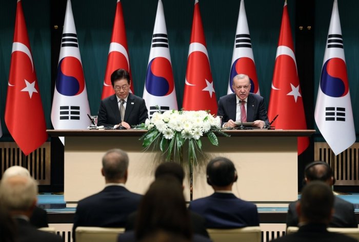 Эрдўған ва Жанубий Корея президенти Анқарада муҳим келишувларга эришди