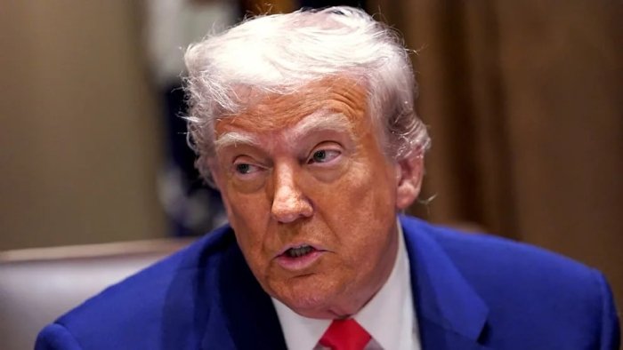  Трамп ўзининг тиббий ёзувларини эълон қилди