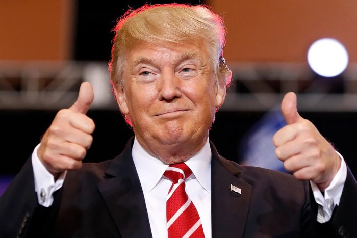 Трамп 2032 йилгача АҚШ президенти бўлиб қолишни истайди