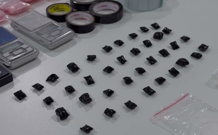 Bishkek–Toshkent reysida giyohvand modda olib kirmoqchi bo‘lgan fuqaro qo‘lga olindi