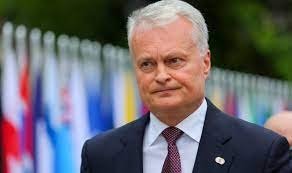 Litva prezidentining samolyoti dron tufayli Vilnyusga darhol qo‘na olmadi