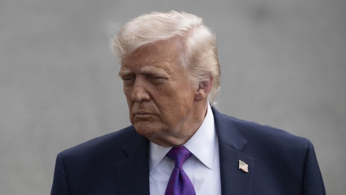 "Лидерлари кимлигидан хабаримиз йўқ": Трамп Эрон раҳбарияти ҳақида гапирди