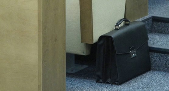 Танқид билан ишдан олинган Нарпай тумани тиббиёт бирлашмаси раҳбари бошқа туманда раҳбар бўлди