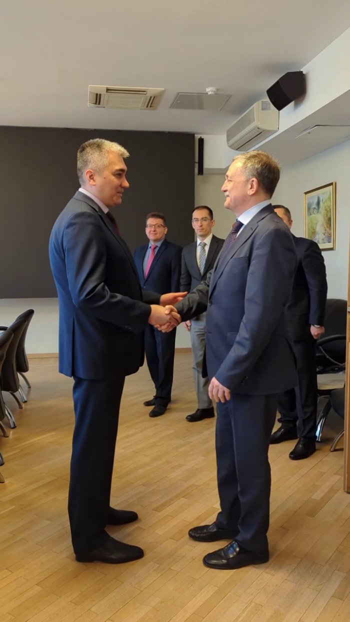 Arqonda jinsiy aloqa Ayollar hammomida jinsiy aloqa