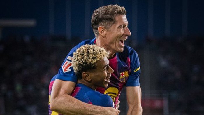 Левандовски профессионал фаолиятидаги 700-голини урди