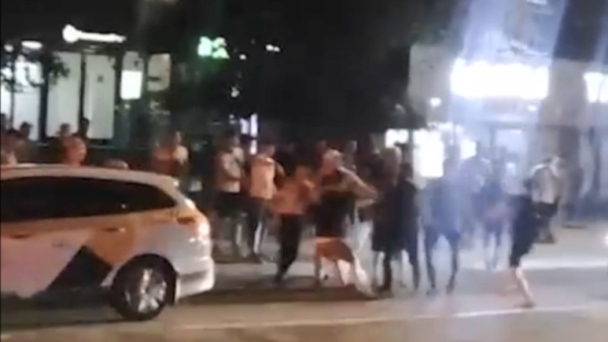 Polshada onlayn jinsiy raqobat Xotin va MFF fotosurati