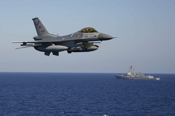 АҚШ ҳарбий-ҳаво кучларининг F-16 қирувчи самолёти Сариқ денгизда ҳалокатга учради - Yonhap АҚШ ҳарбий-ҳаво кучларининг F-16 қирувчи самолёти Сариқ денгизда ҳалокатга учради - Yonhap