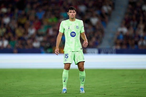 "Barselona" futbolchisi xochsimon bog‘lamini uzib oldi