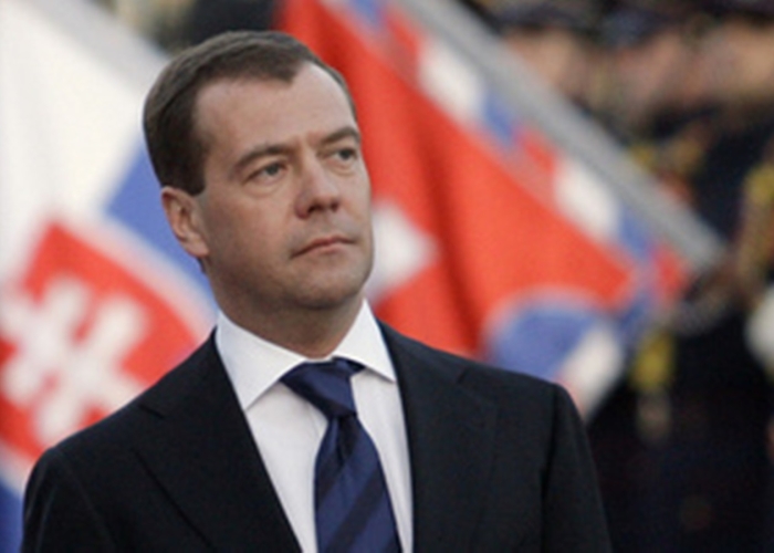 Medvedev Stalinning telegrammasini o‘qib berdi