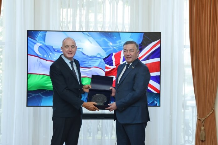 Ўзбекистон фуқаролари учун Британияда мавсумий иш квоталари оширилади