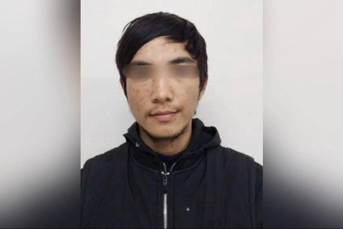 Jinsiy yigit kokrakli sargish ayolni sikadi