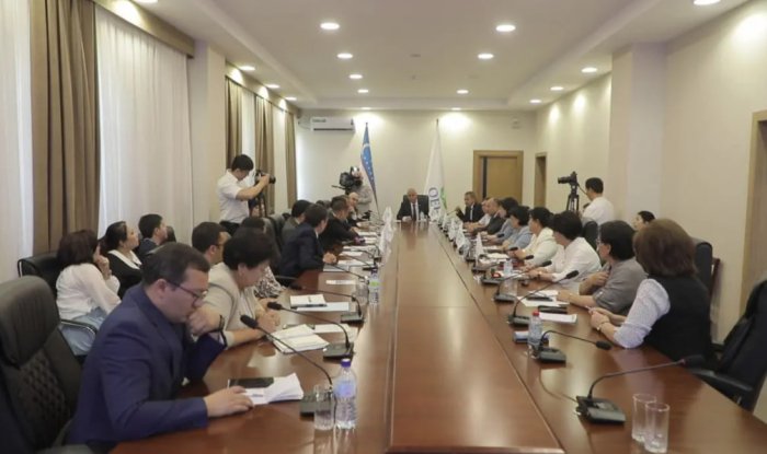 Чиқинди хизматларида жорий этилган замонавий тартиб парламентда муҳокама қилинди