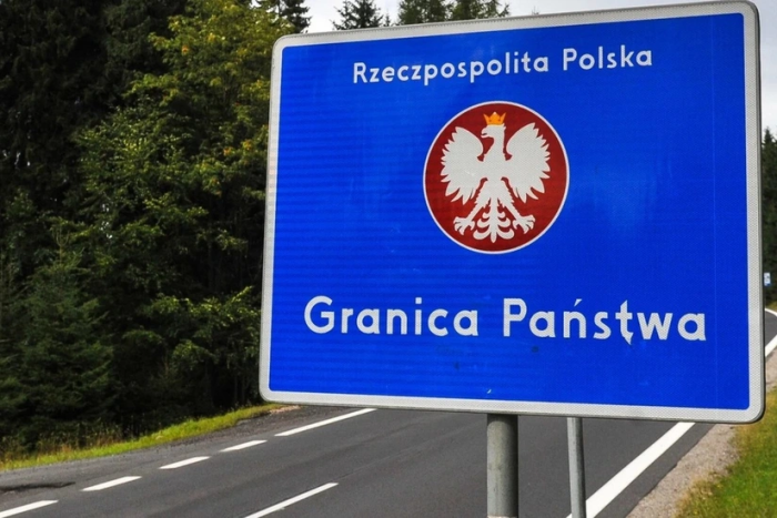 Polsha Beluras bilan chegaralarni yopdi