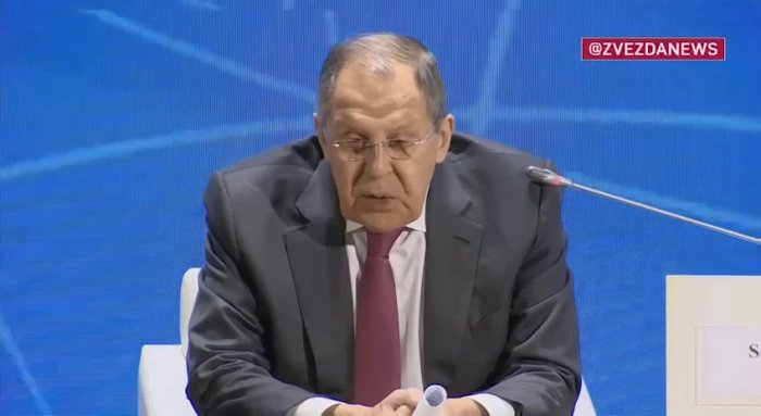 Лавров: Россия Украинадаги русийзабонларни Зеленский "хунта"сидан озод қилади!