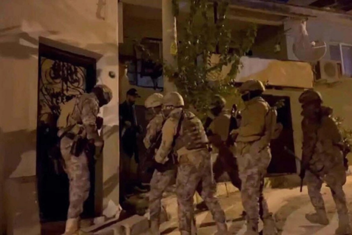 Туркияда терроризмга қарши операция давомида ўн икки киши қўлга олинди