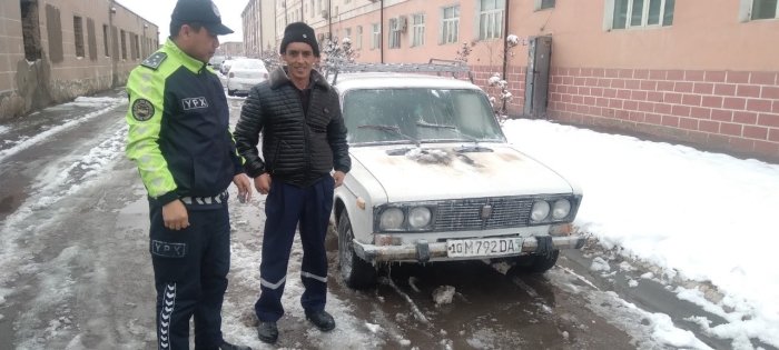 Olmaliqdagi "zapravka"larning birida jiguli qisman yondi Olmaliqdagi "zapravka"larning birida jiguli qisman yondi