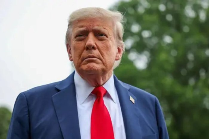 Трамп АҚШ Эронга яна зарба бериши эҳтимоли юқорилигини маълум қилди