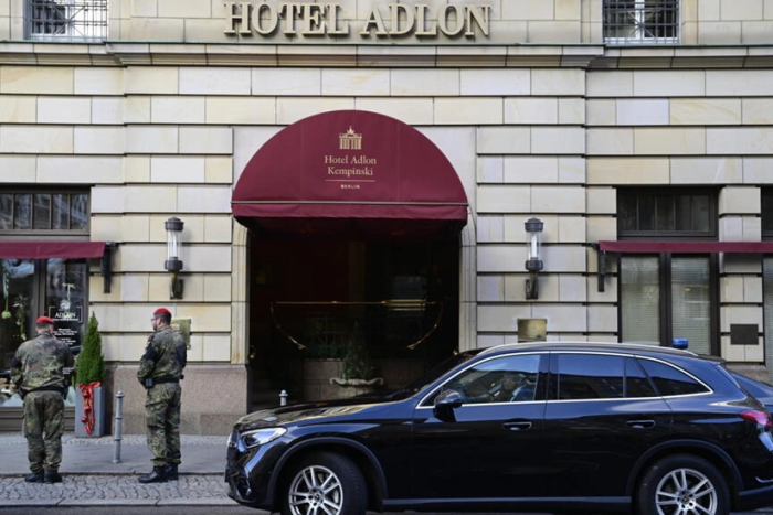 Зеленскийнинг ташрифи муносабати билан Берлин шаҳри максимал хавфсизлик режимига ўтказилди