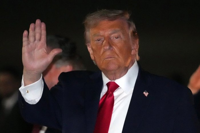 АҚШ Трампнинг буйруғи билан Эронга қарши янги зарбалар тўлқинини амалга оширди