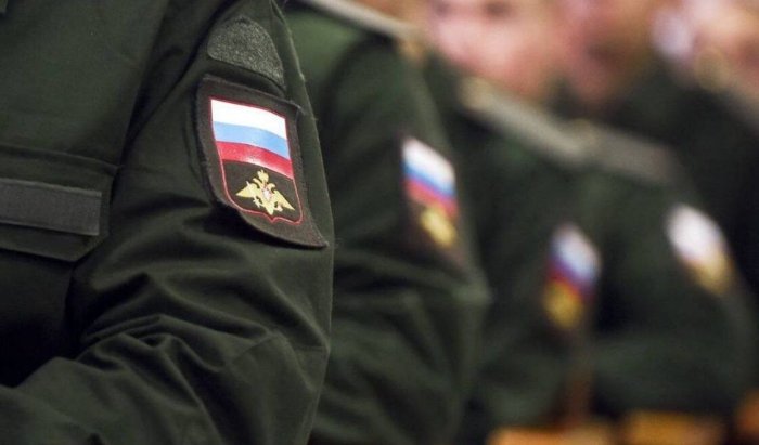 Путин ҳарбий хизматга оид муҳим қонунларни имзолади