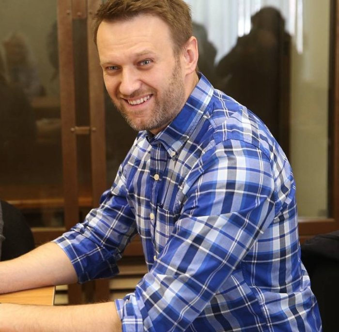 Aleksey Navalniyning advokati: “U asta-sekinlik bilan zaharlanayotgani haqida ogohlantirgan edi”