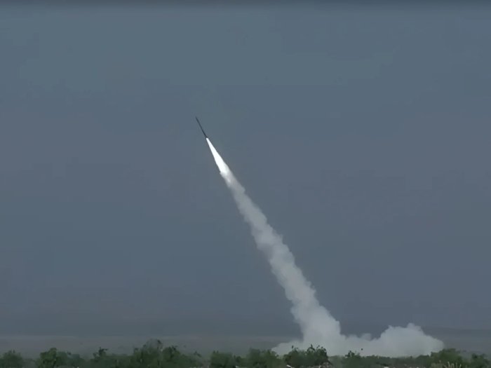 Pokiston armiyasi Fatah-2 YER gipertovushli ballistik raketasini muvaffaqiyatli sinovdan o‘tkazdi